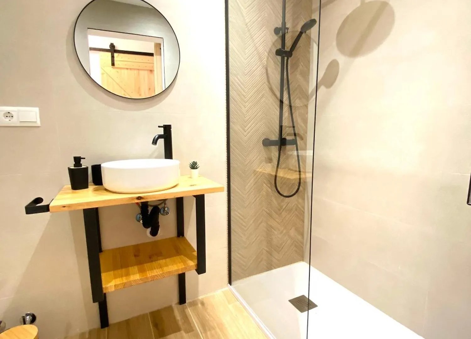 Apartamento Moderno Y Espacioso Con Vistas Al Mar Nerja